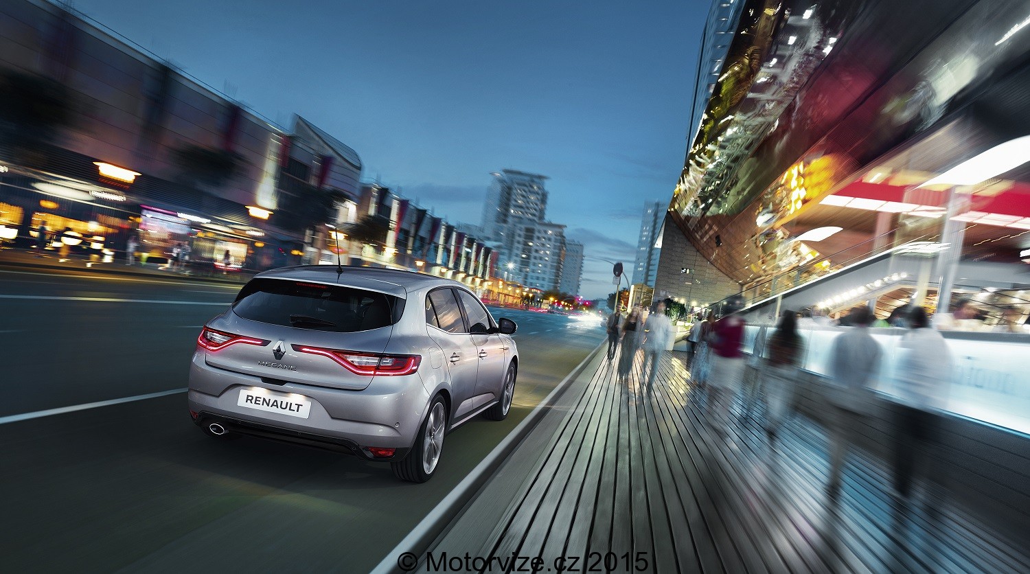 BFB-JH-E3-34ArDRoulingNuitUrbain3000x1670_b