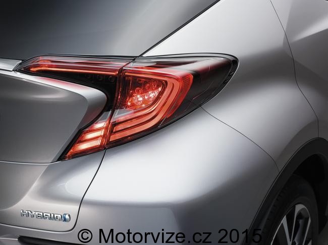 2016+GMS_Toyota+C-HR_04__mid