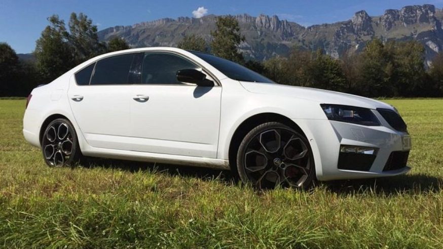 ZA VOLANTEM: ŠKODA OCTAVIA RS230
