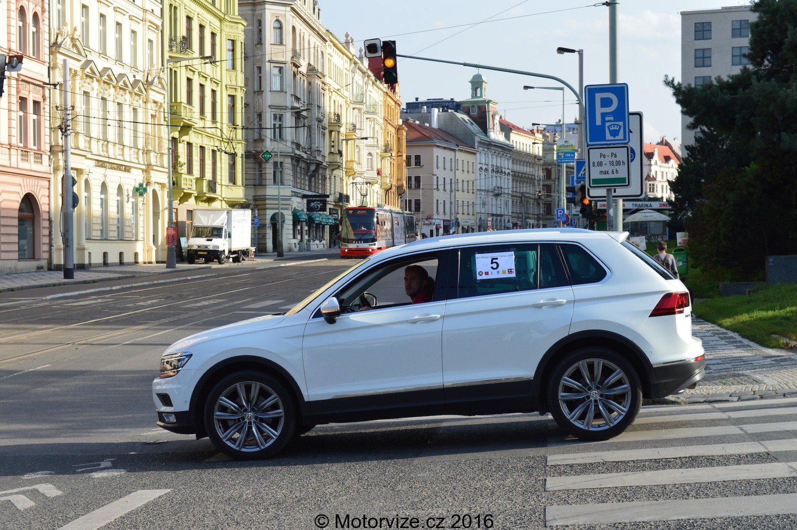 Rallye večerní Prahou 2016