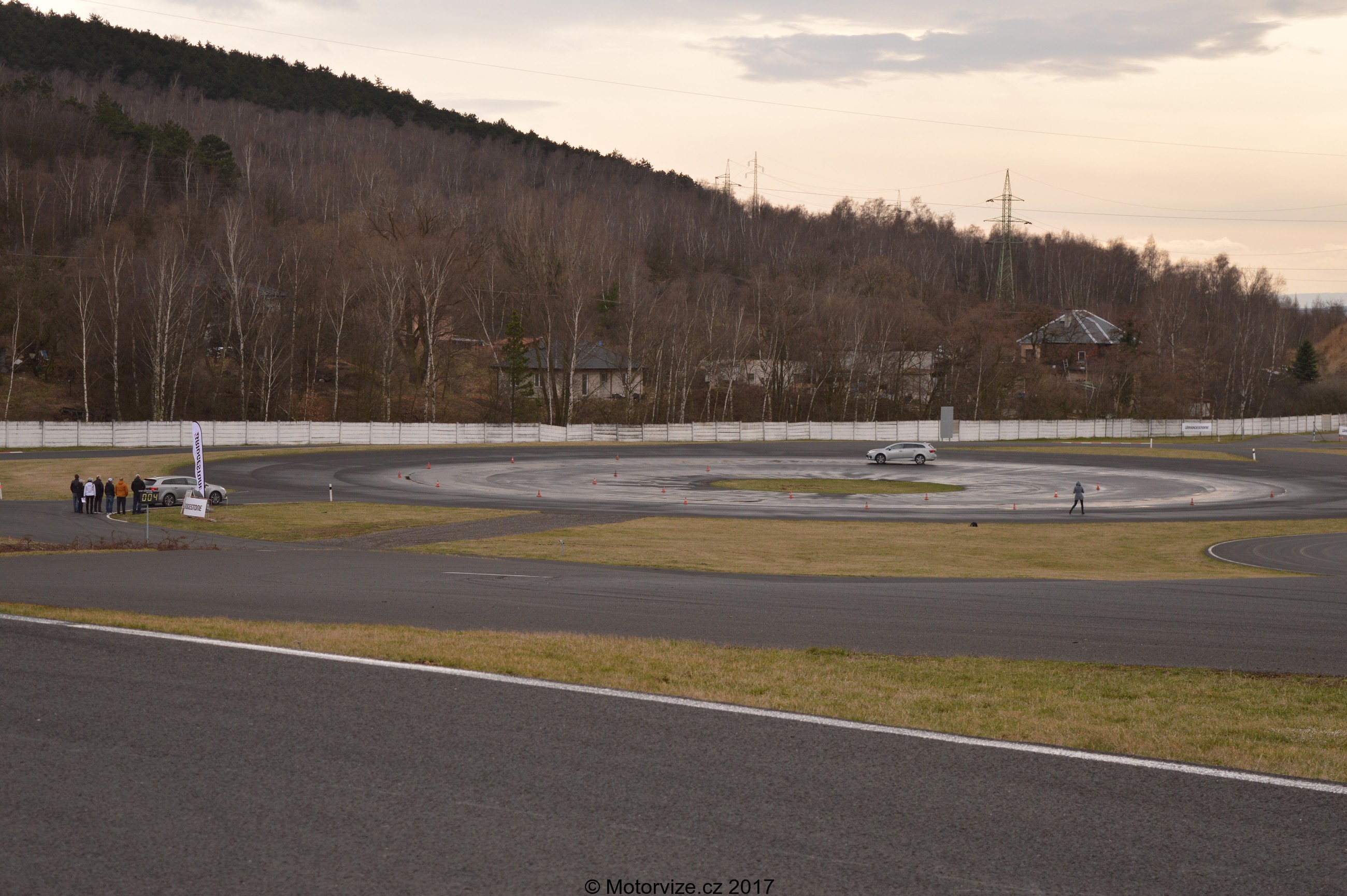 Bridgestone test letních pneu Autodrom Most