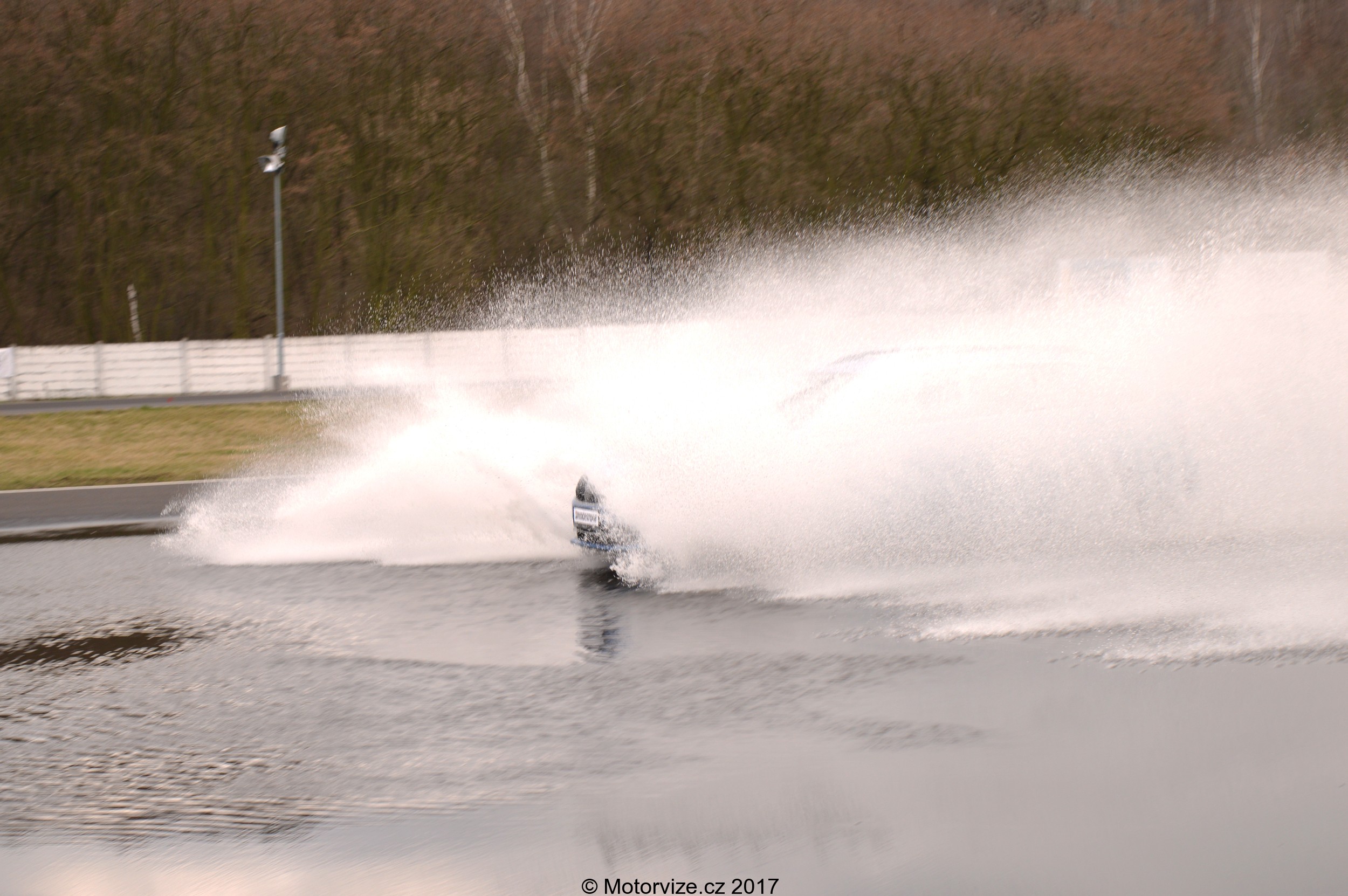 Bridgestone test letních pneu Autodrom Most