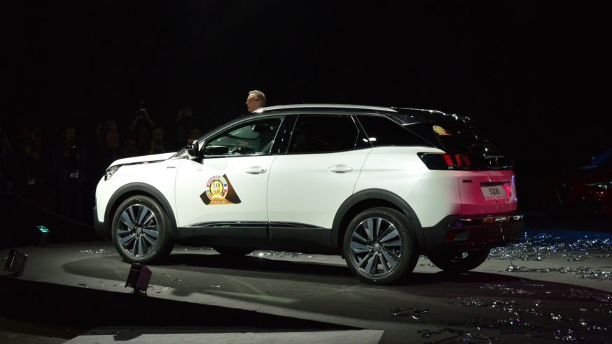 Evropským autem roku 2017 se stává… Peugeot 3008