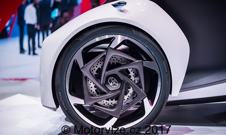 Toyota I-Tril koncept