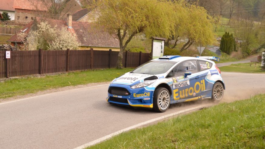 Rallye Šumava 2017: pokračování mistráku pod deštěm!