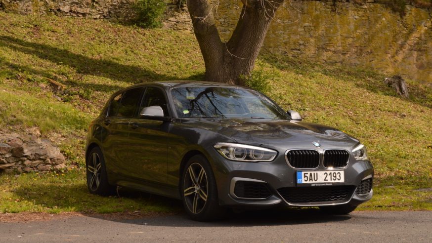 Za Volantem BMW M140i
