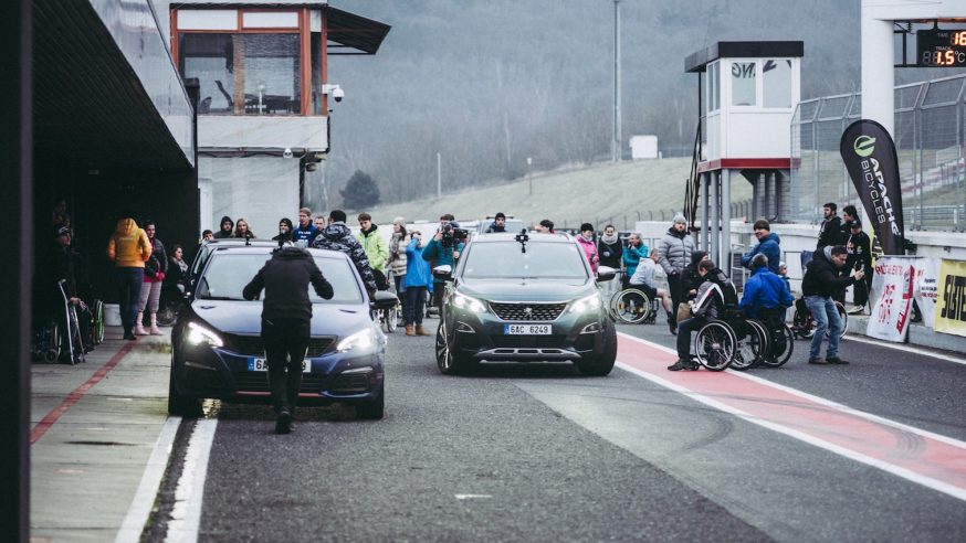 S Peugeotem Cestou za snem: na okruhu v Mostě