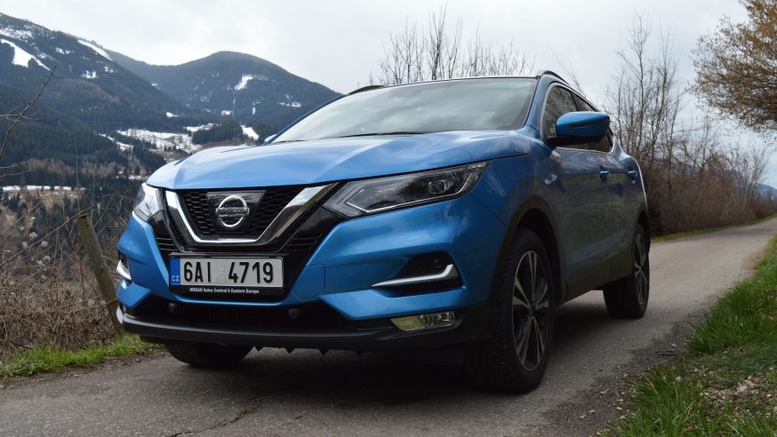 Nissan Qashqai 1.6 DIG-T: modré překvapení