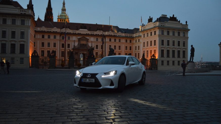 Lexus IS 300h: exot v nejlepším slova smyslu