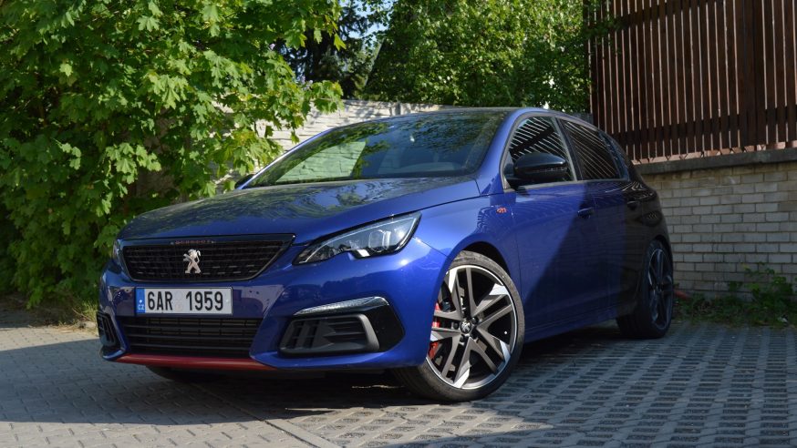 Peugeot 308 GTi: překvapivě opravdu správný hothatch