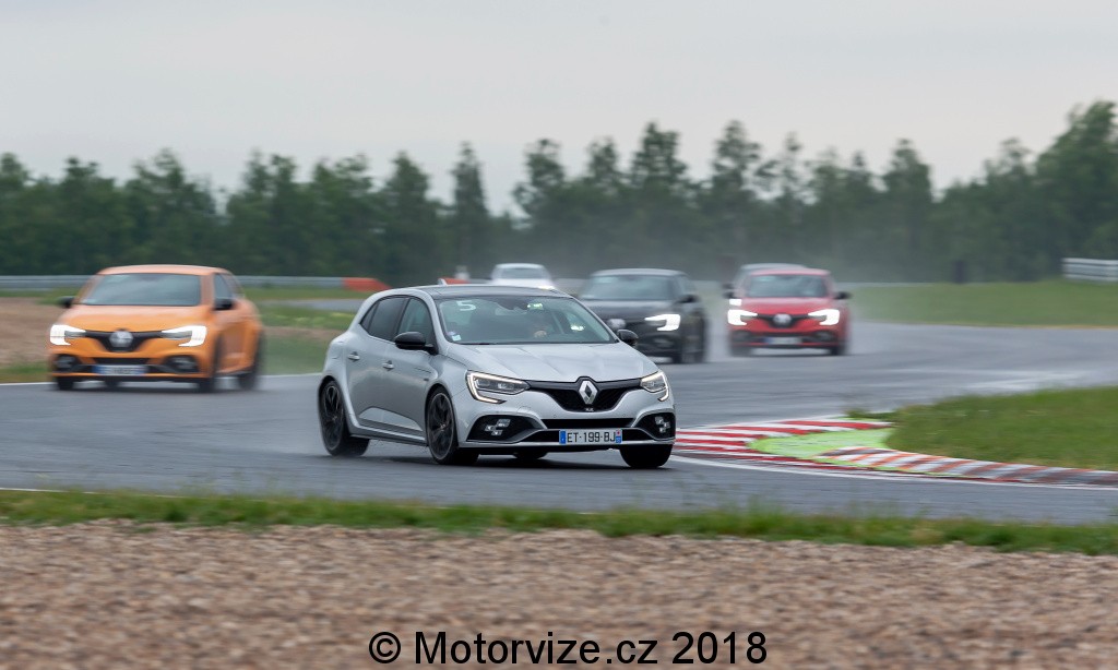 Představení: Renault Megane RS na Autodromu Most