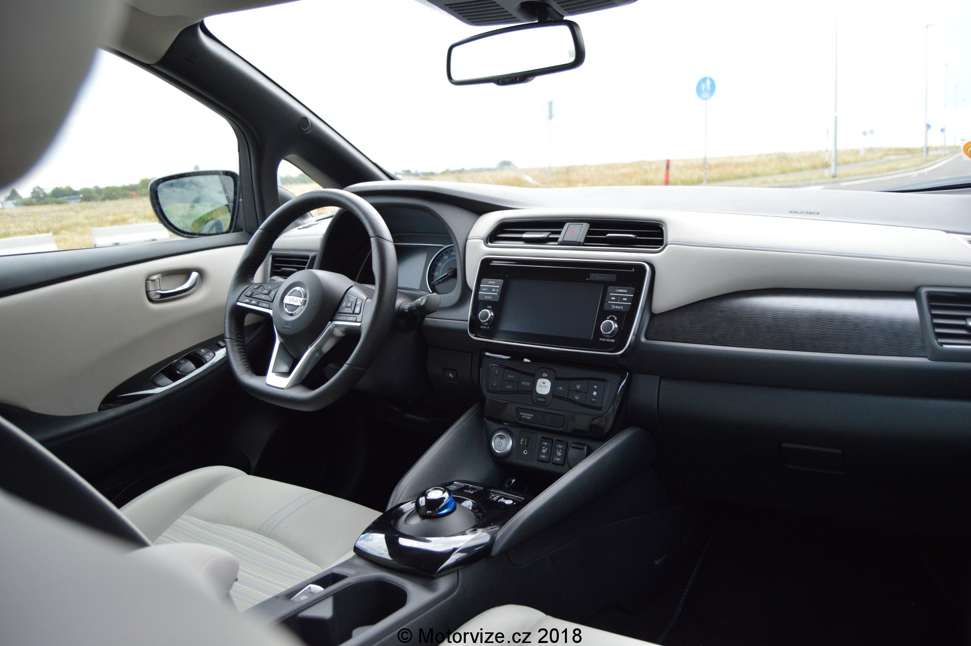 Léto s Nissanem: Nový Leaf s Autohledem