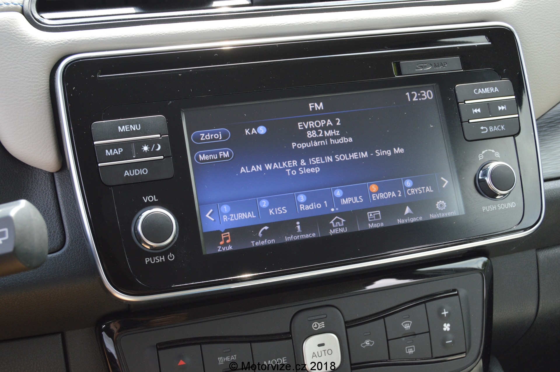 Léto s Nissanem: Nový Leaf s Autohledem