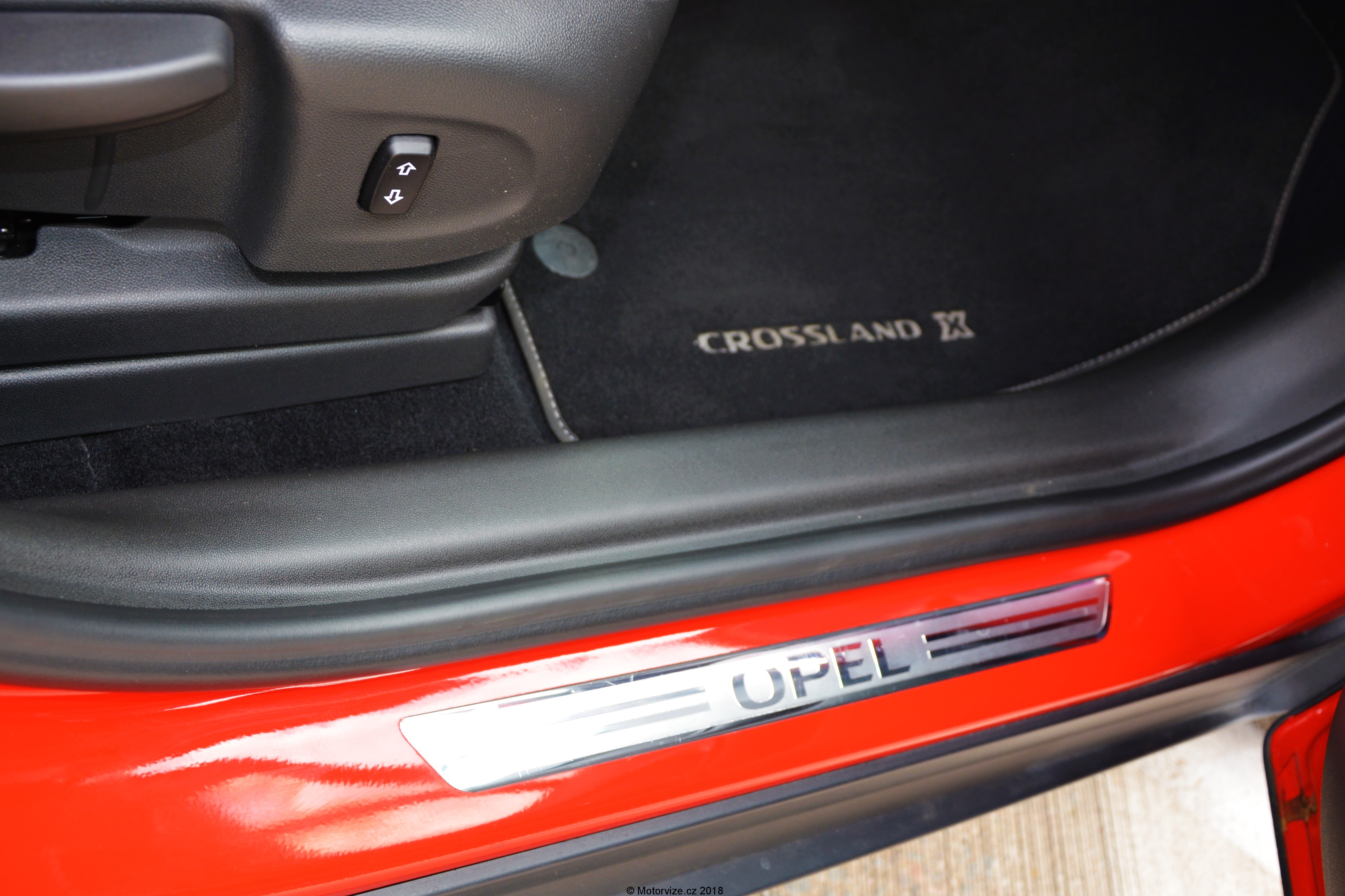 TEST: Opel Crossland X 1.2 TURBO