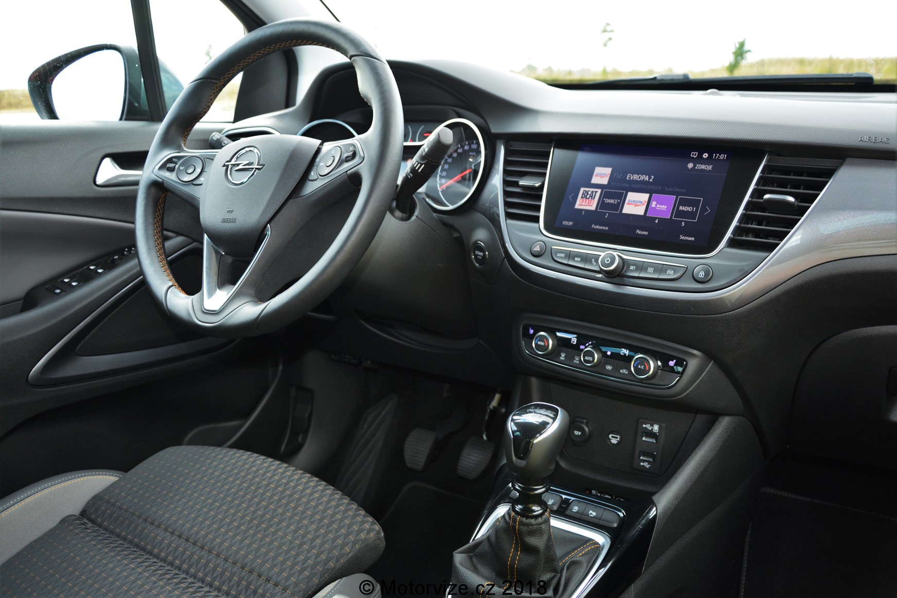 TEST: Opel Crossland X 1.2 TURBO