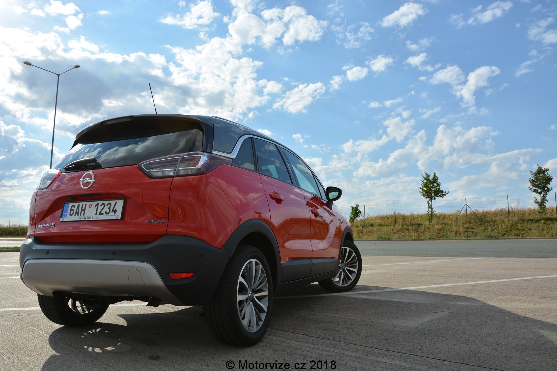 TEST: Opel Crossland X 1.2 TURBO