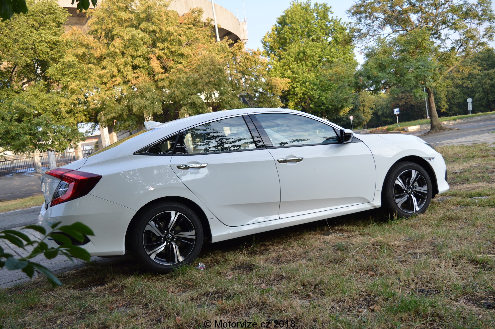 Honda Civic sedan 1.6 i-DTEC