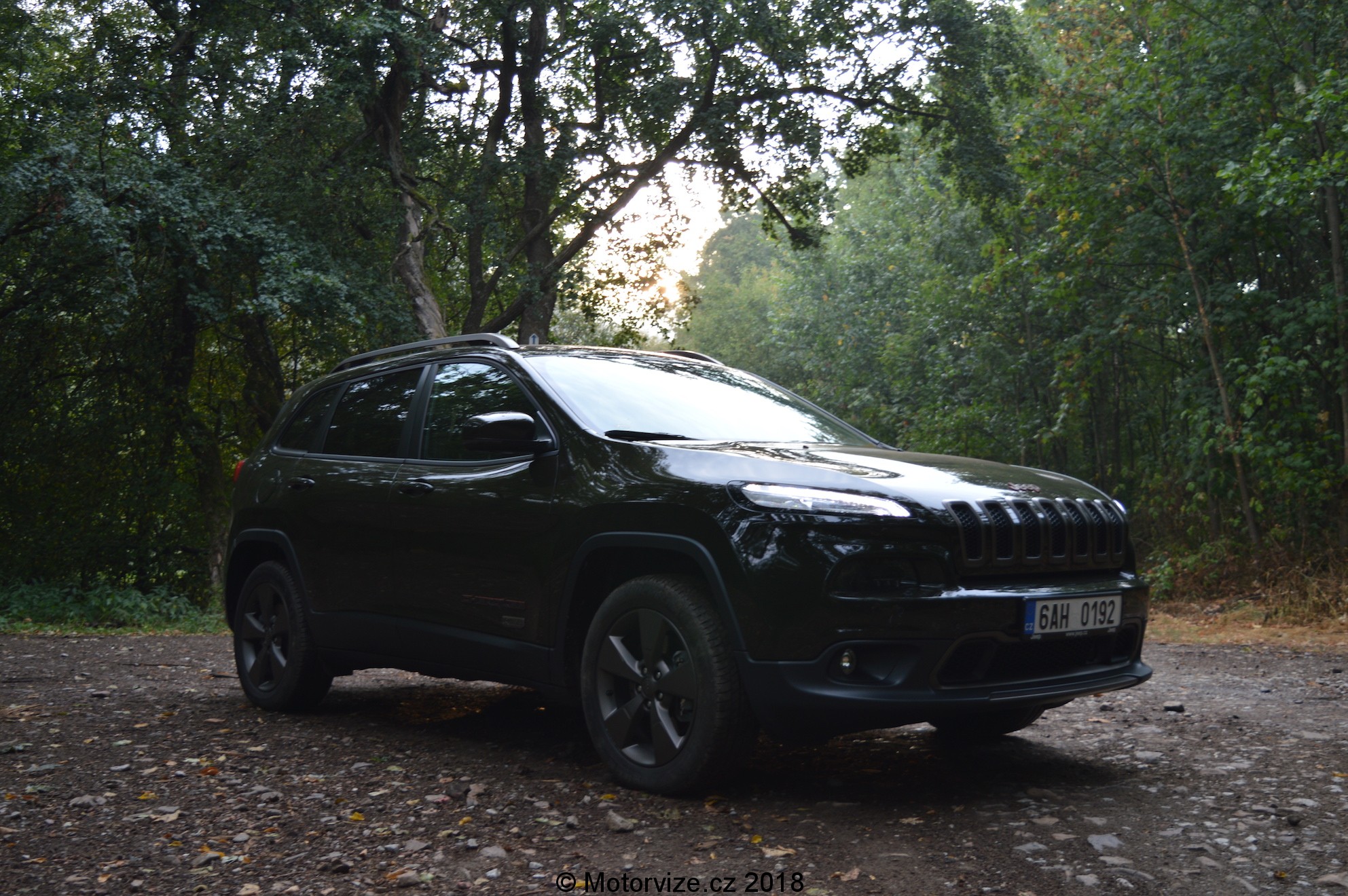 Za Volantem Jeep Cherokee