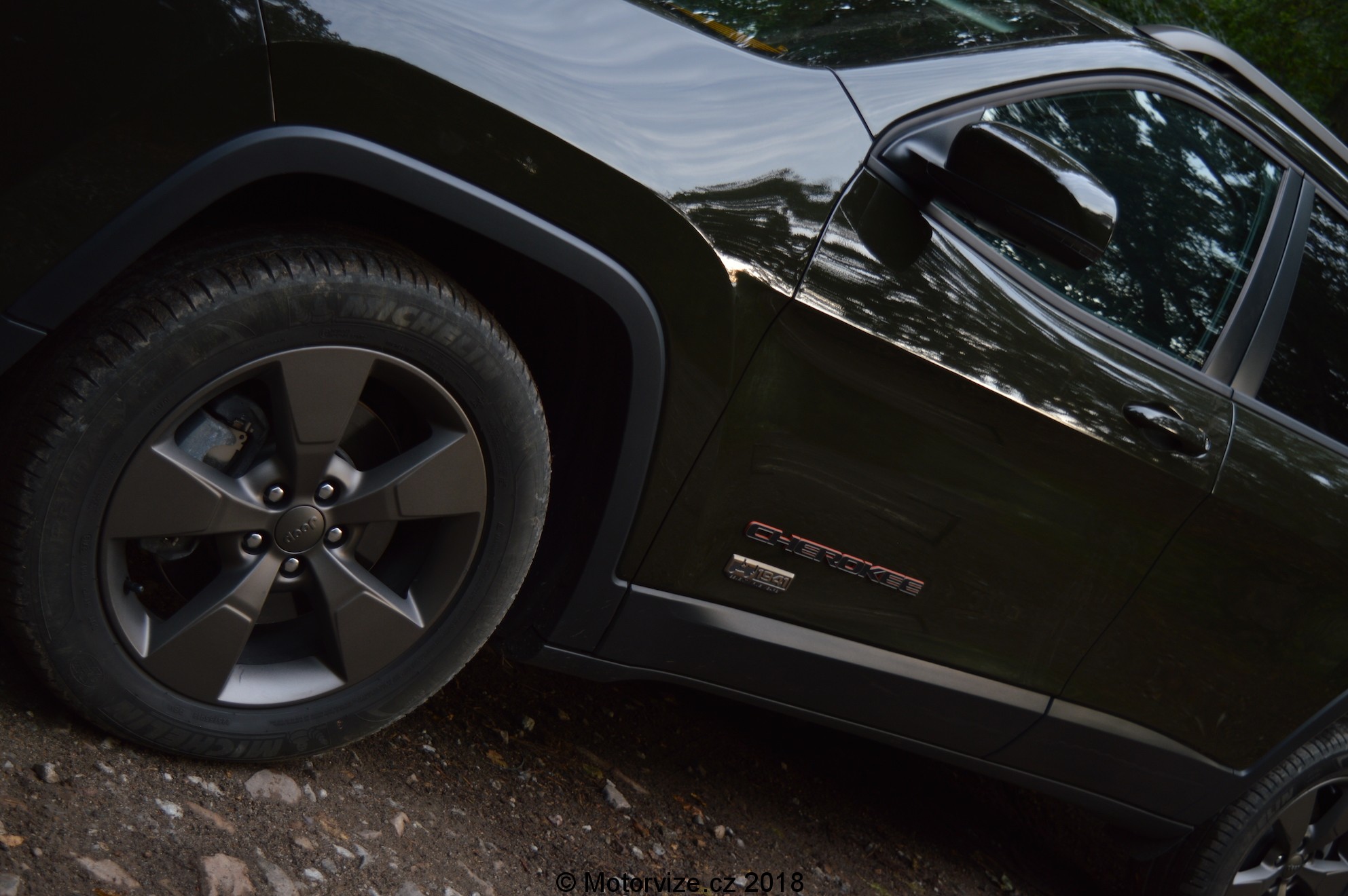 Za Volantem Jeep Cherokee