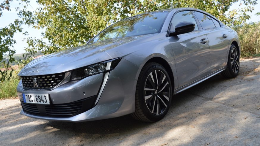 Nový Peugeot 508: co dnes znamená prémiová třída?