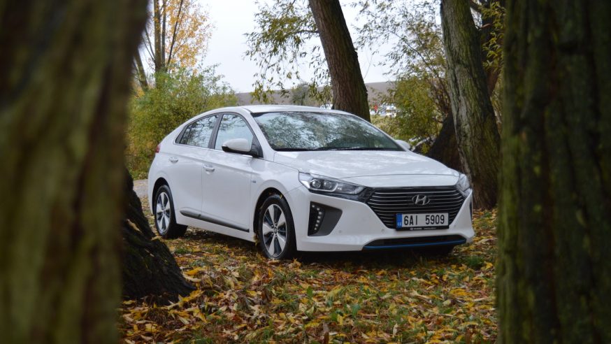 Hyundai Ioniq PHEV: auto, které má koule!