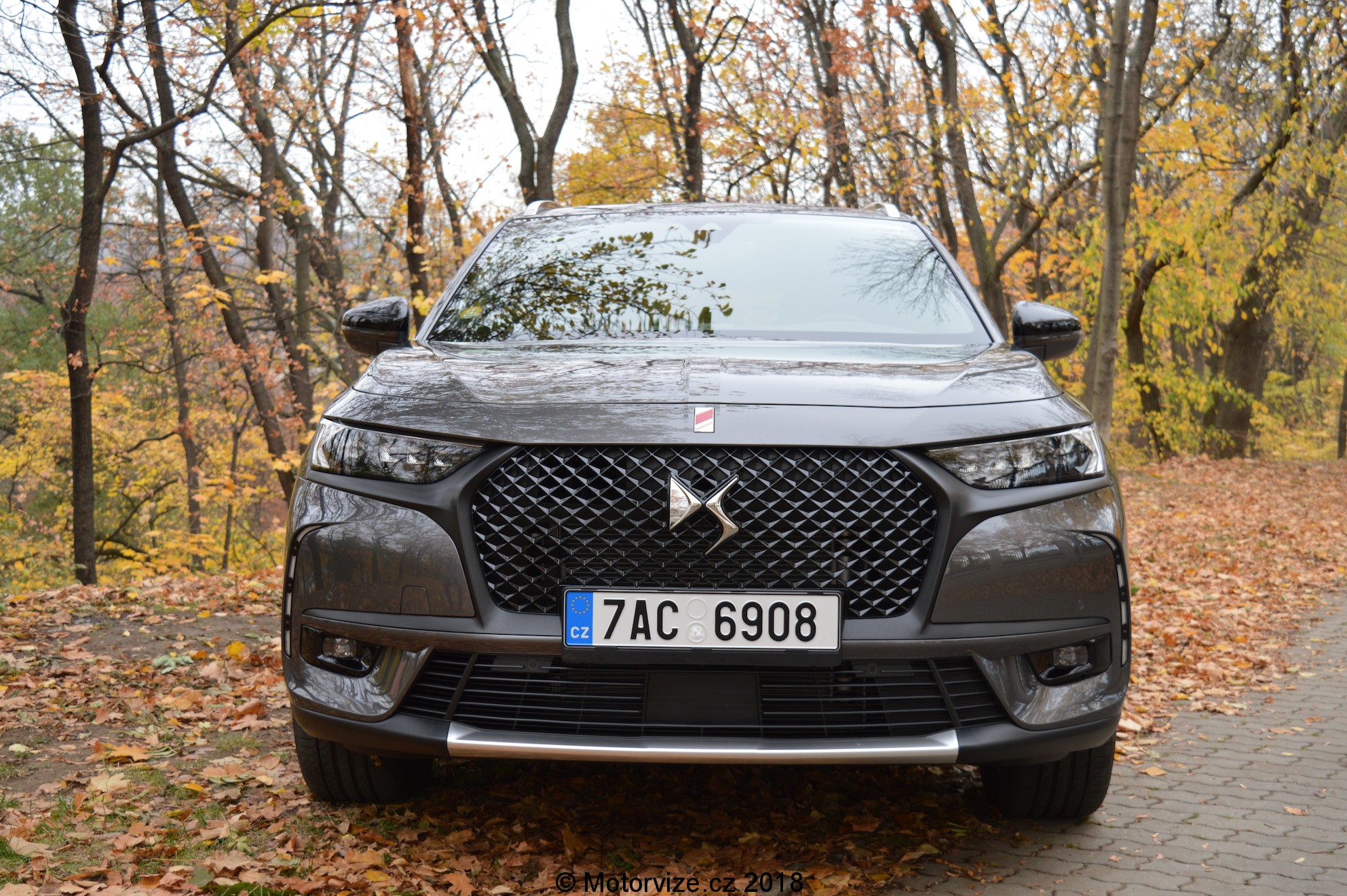 Představení: DS 7 Crossback