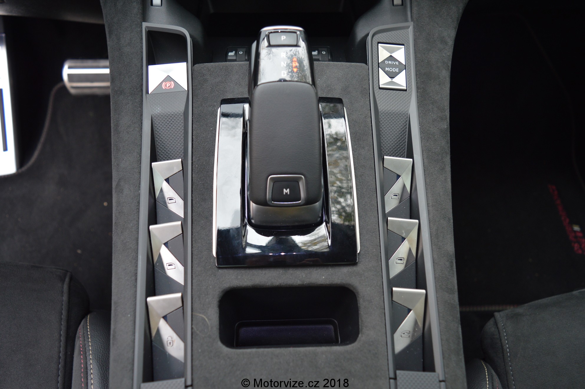 Představení: DS 7 Crossback