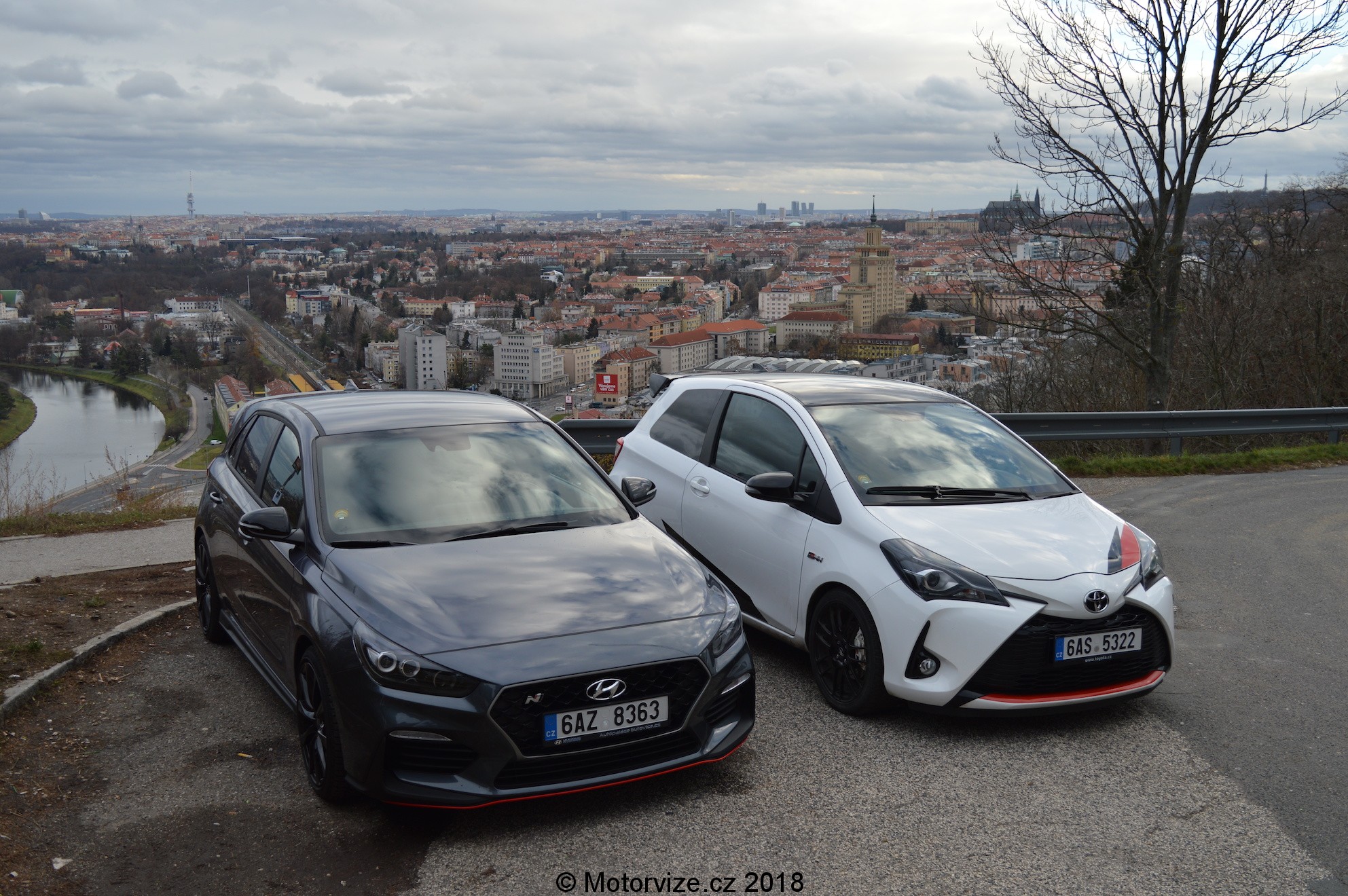 SROVNÁVACÍ TEST: Toyota Yaris GRMN vs. Hyundai i30N Performance