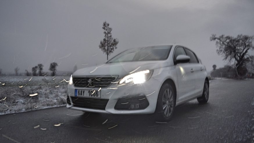 Peugeot 308 1.2: moderní automat nebo jen auto?