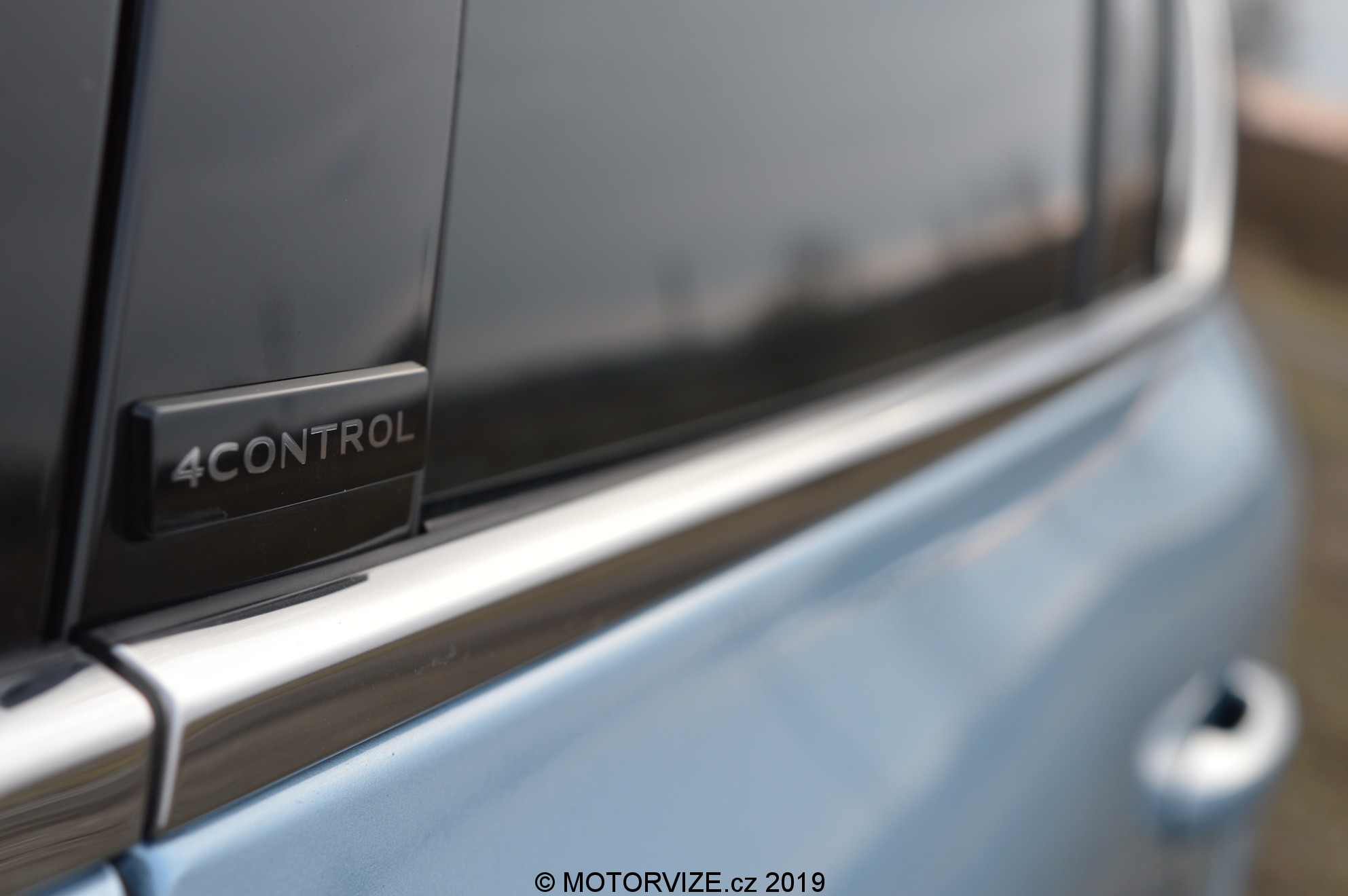 TEST: Renault Espace 1.8 TCe 225 Initiale Paris