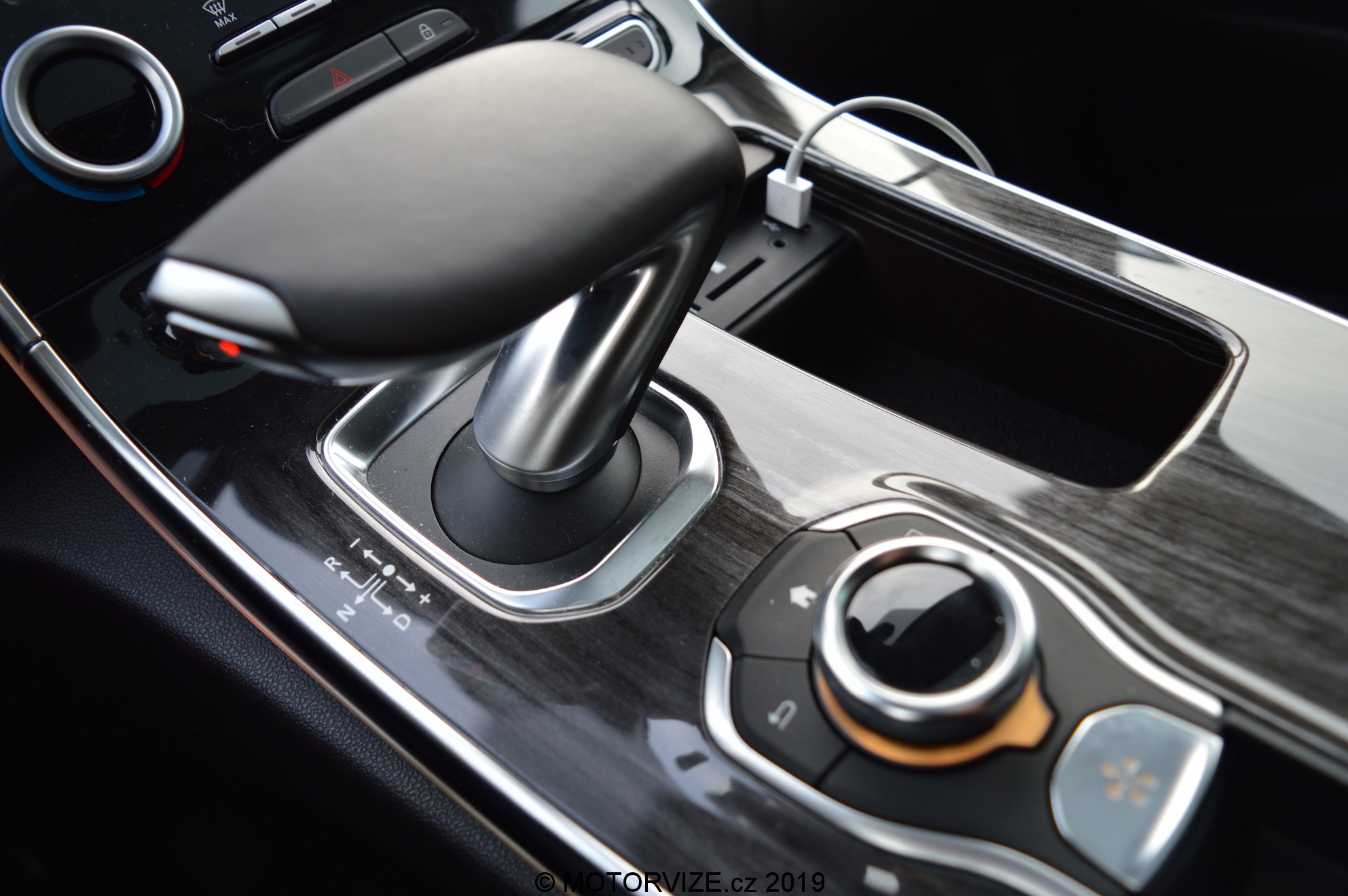 TEST: Renault Espace 1.8 TCe 225 Initiale Paris