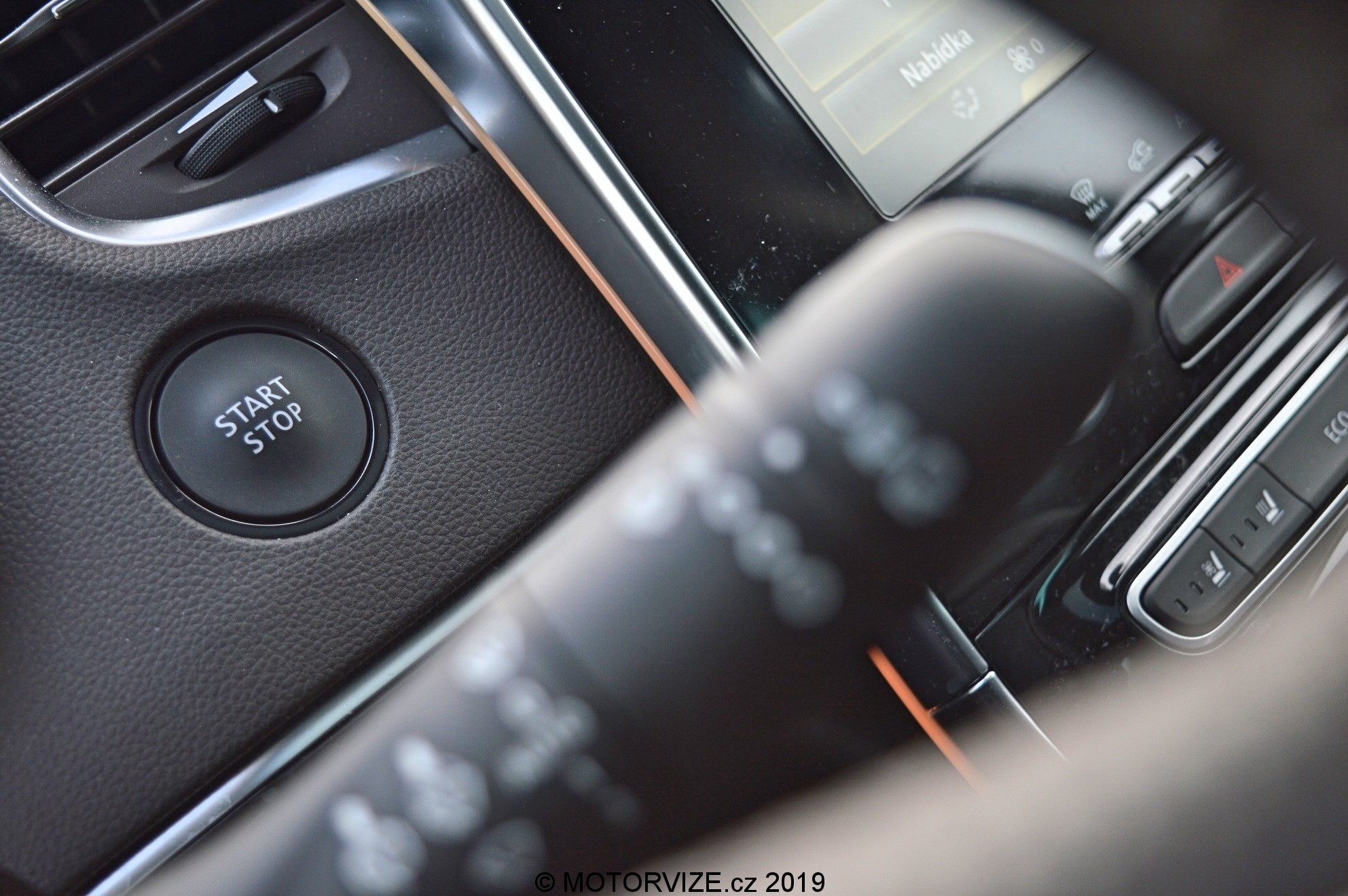 TEST: Renault Espace 1.8 TCe 225 Initiale Paris