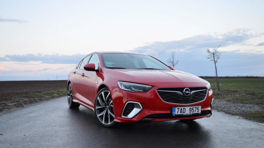 Za Volantem Opel Insignia GSI