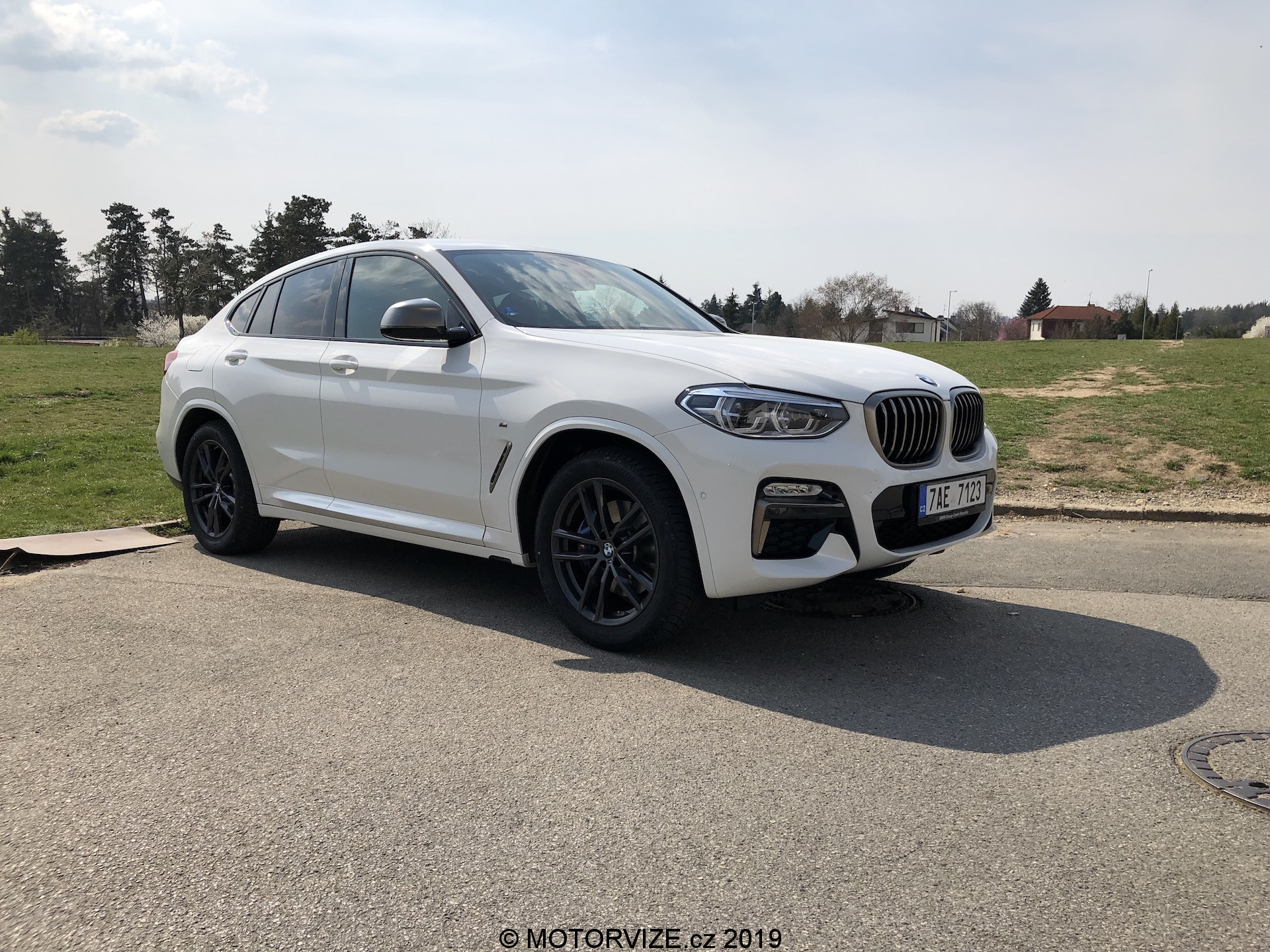 TEST: BMW X4 M40d