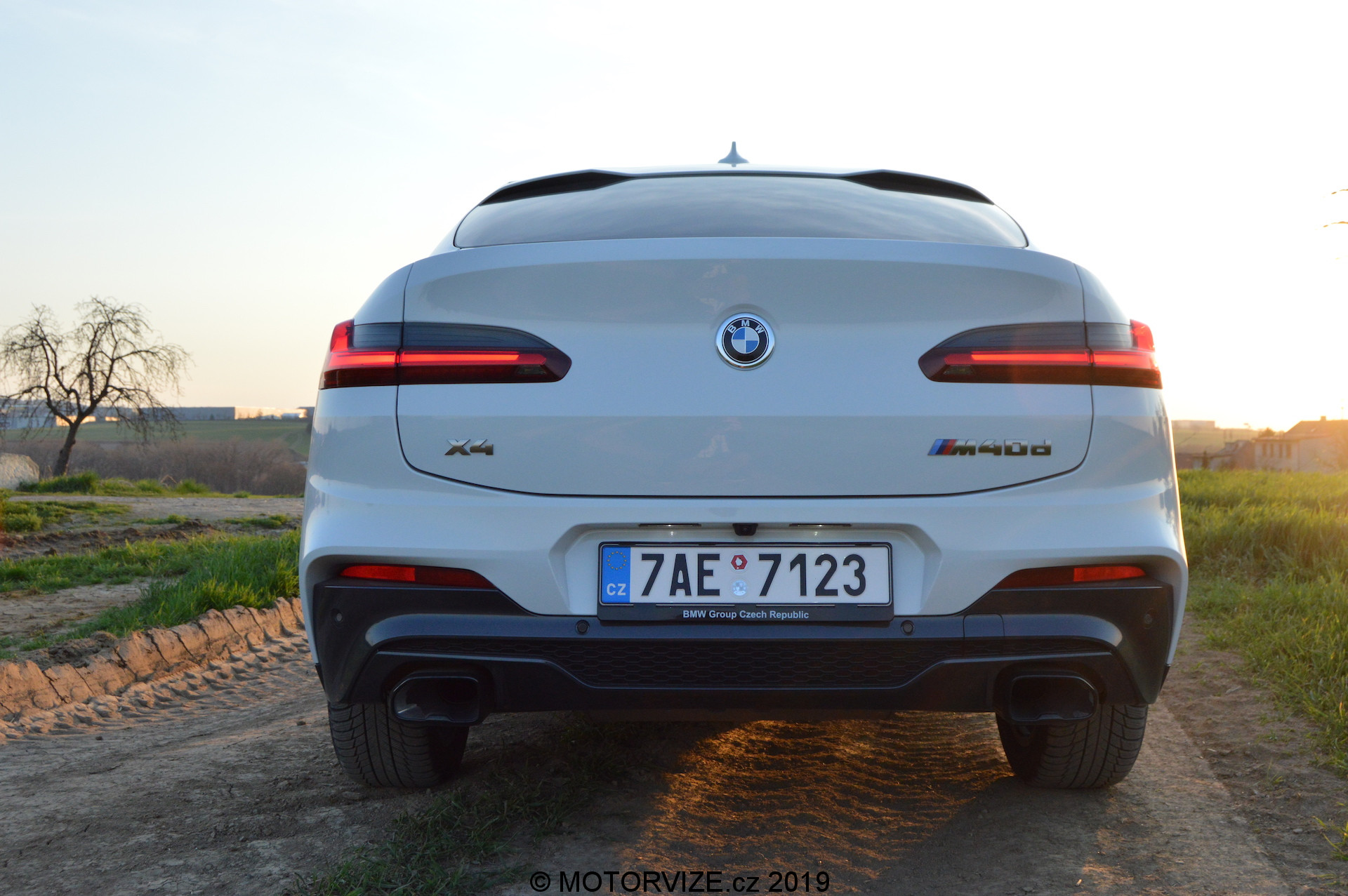 TEST: BMW X4 M40d