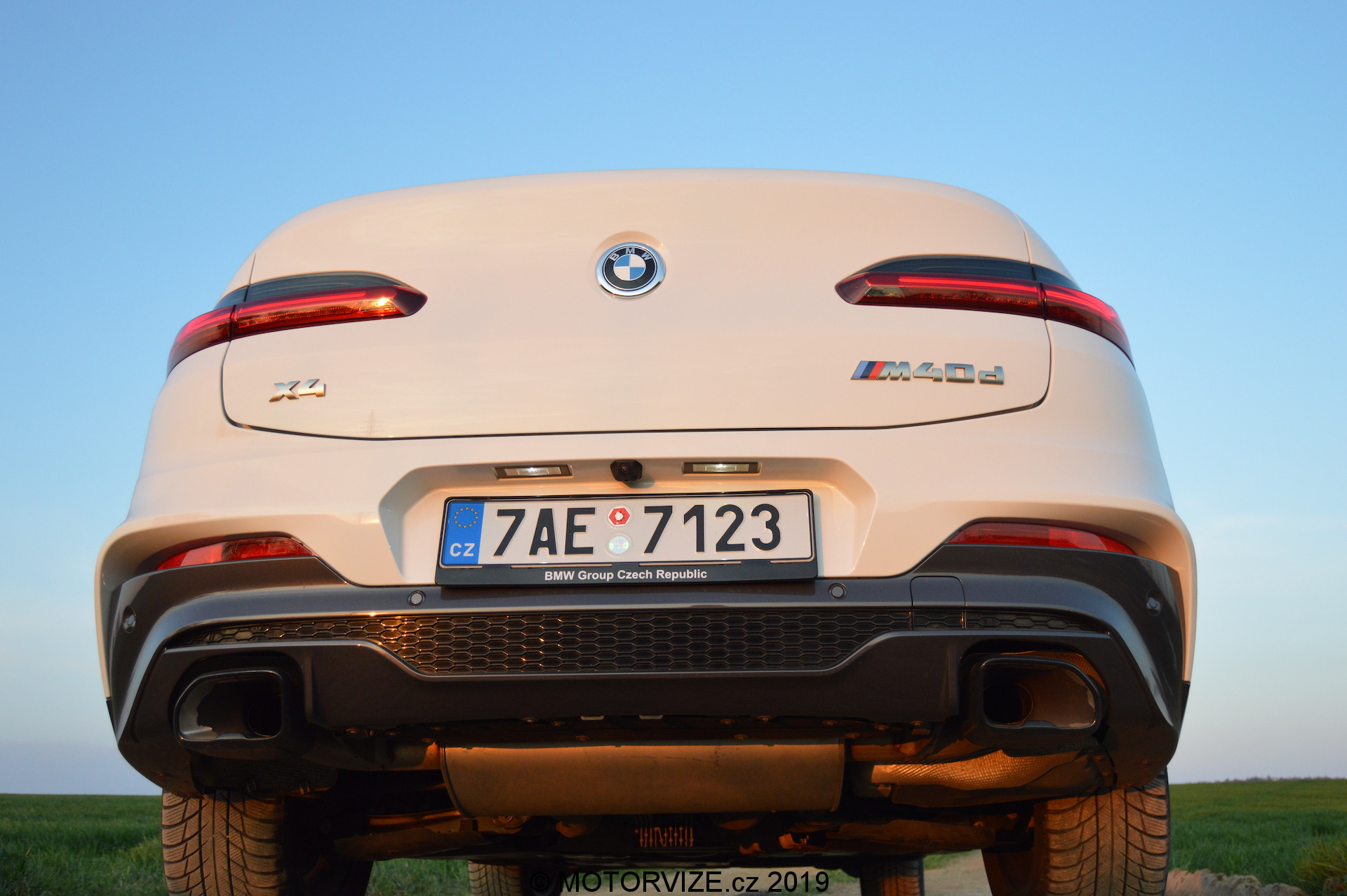TEST: BMW X4 M40d
