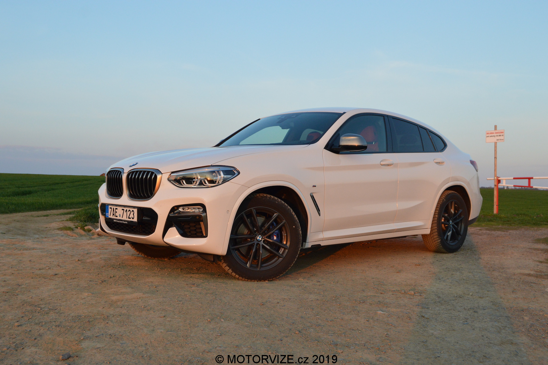TEST: BMW X4 M40d