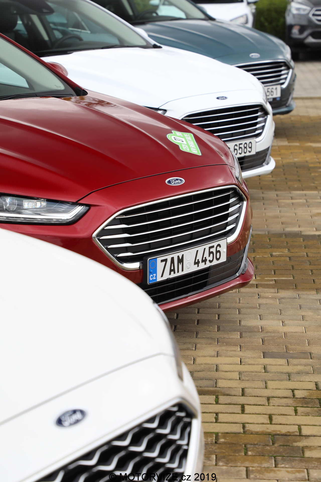 Ford Mondeo Kombi hybrid a první svezení