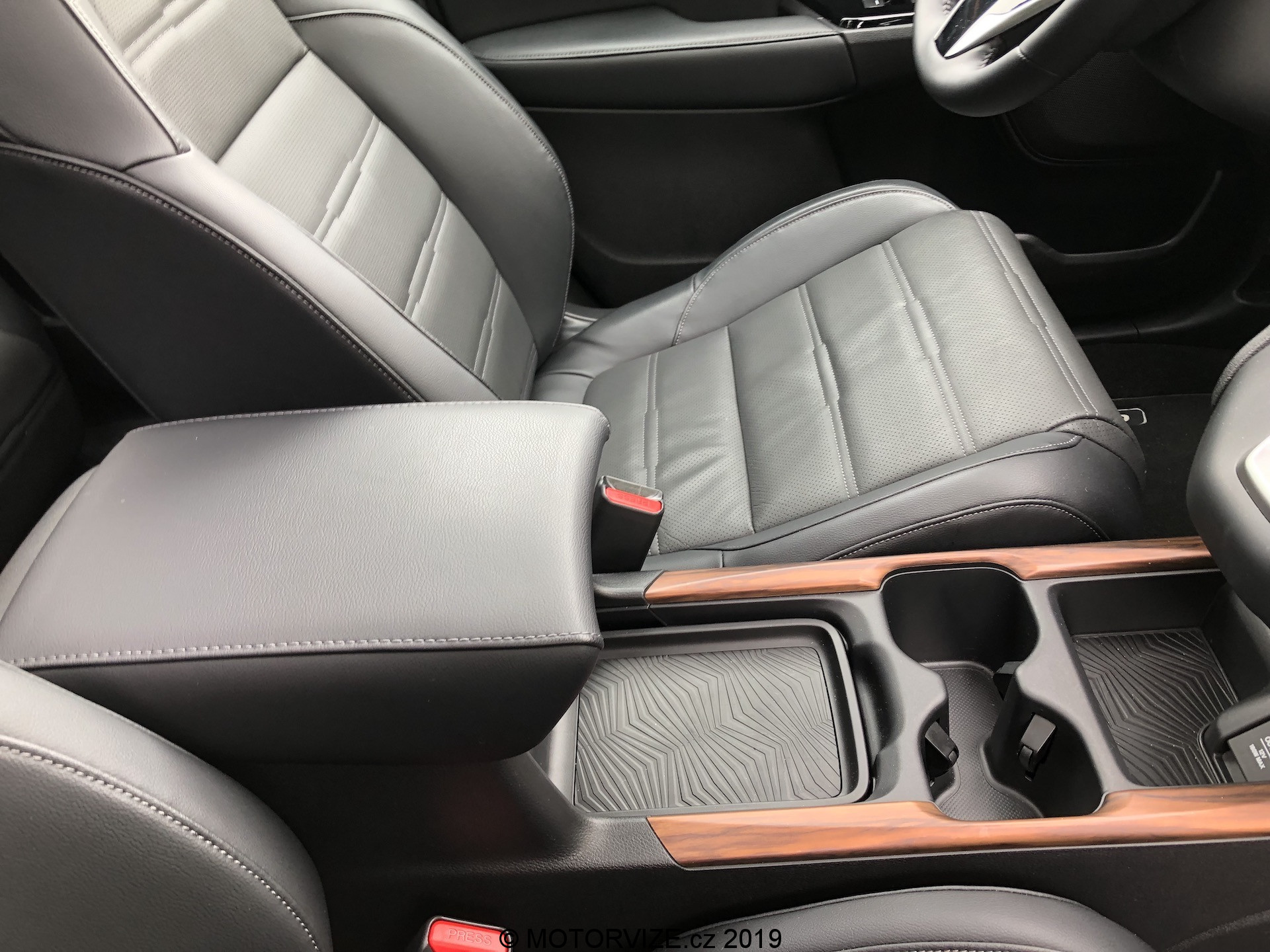 TEST: Honda CR-V Hybrid 4WD