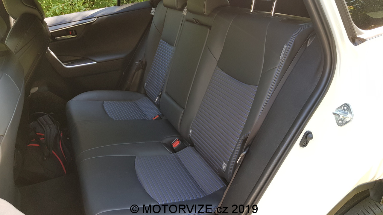 TEST: Toyota RAV 4 Hybrid 2WD (2019)