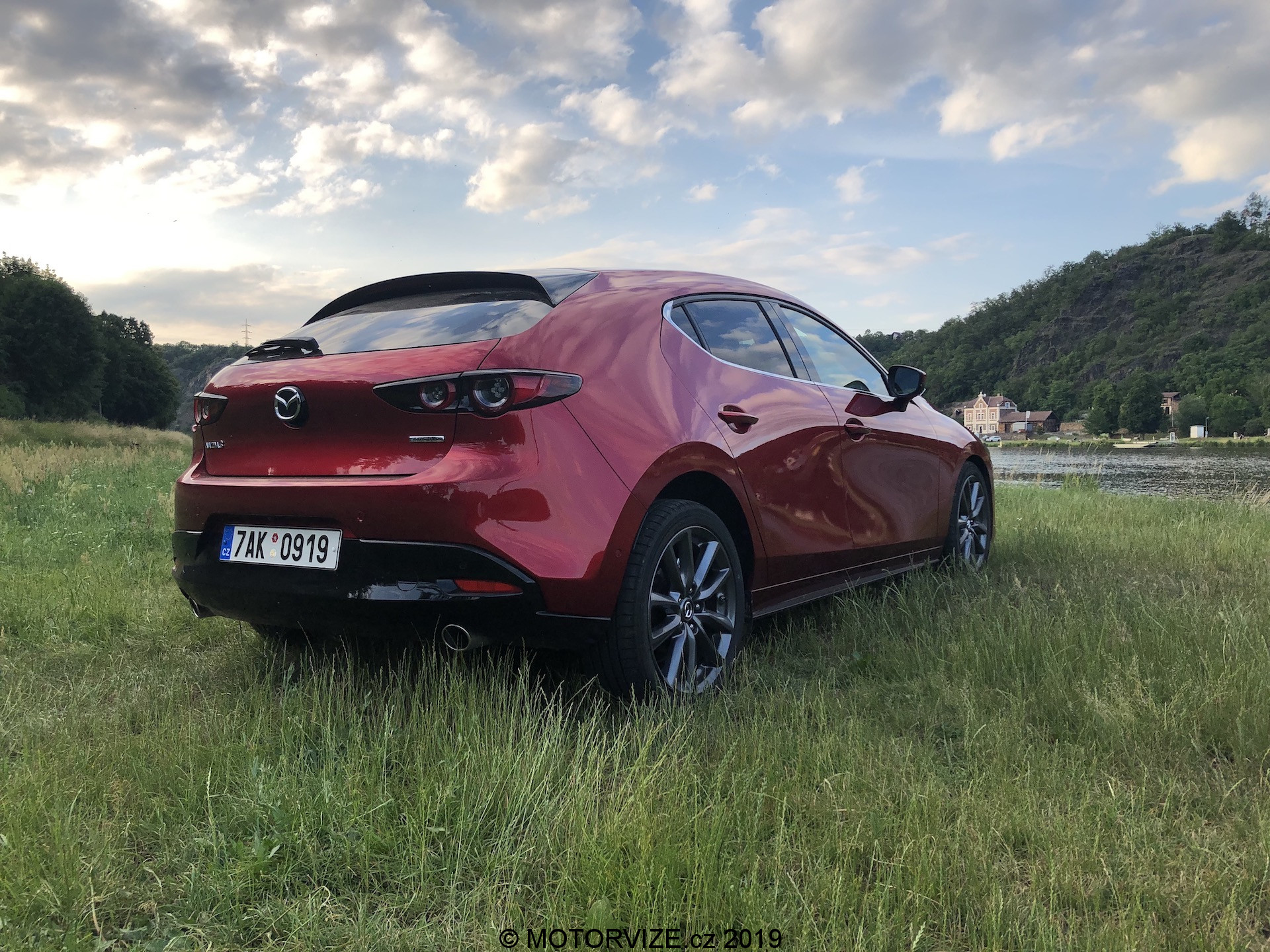 TEST: Mazda 3 G122 (2019)