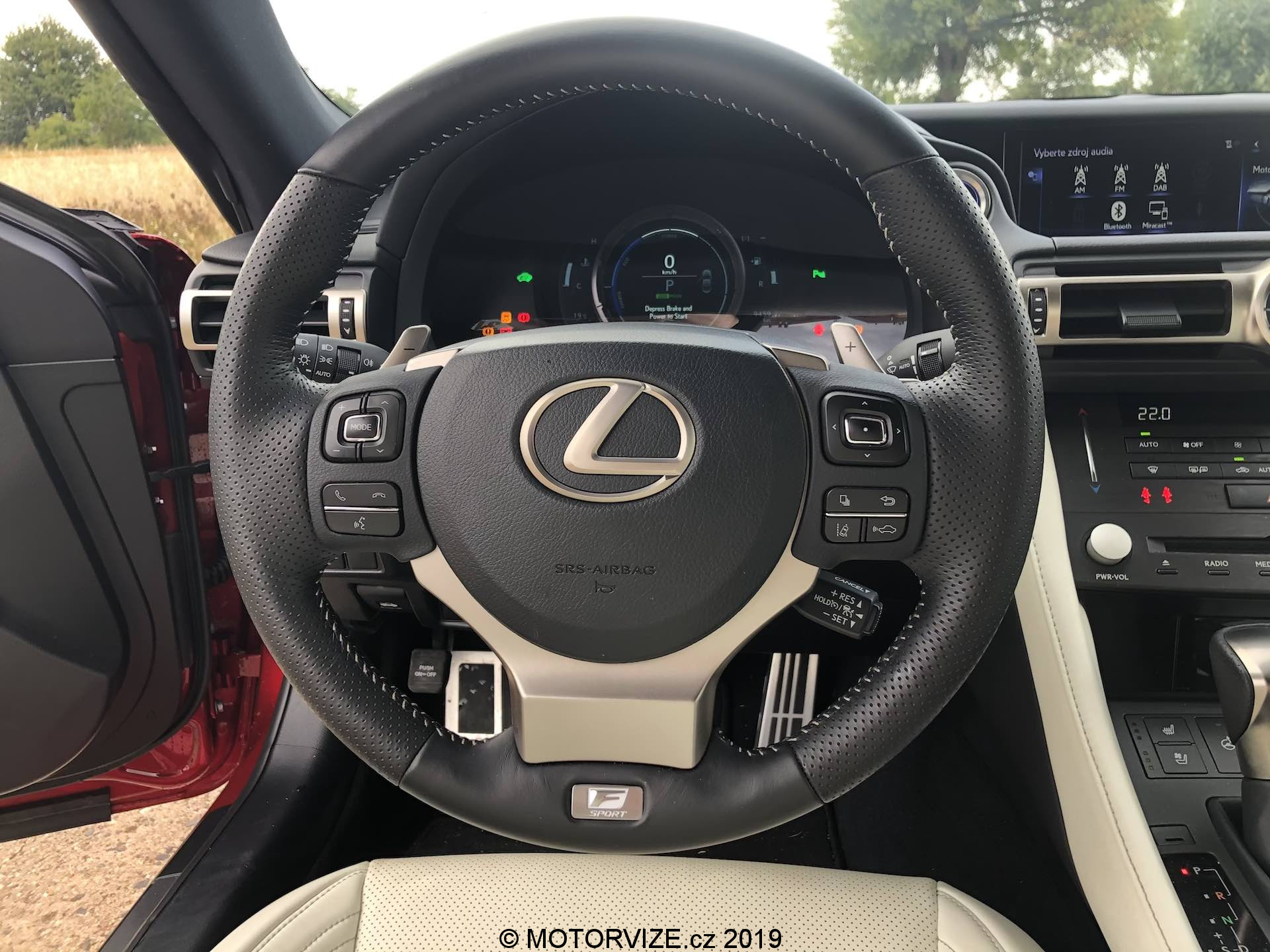 TEST: Lexus RC 300h F SPORT TOP (2019)
