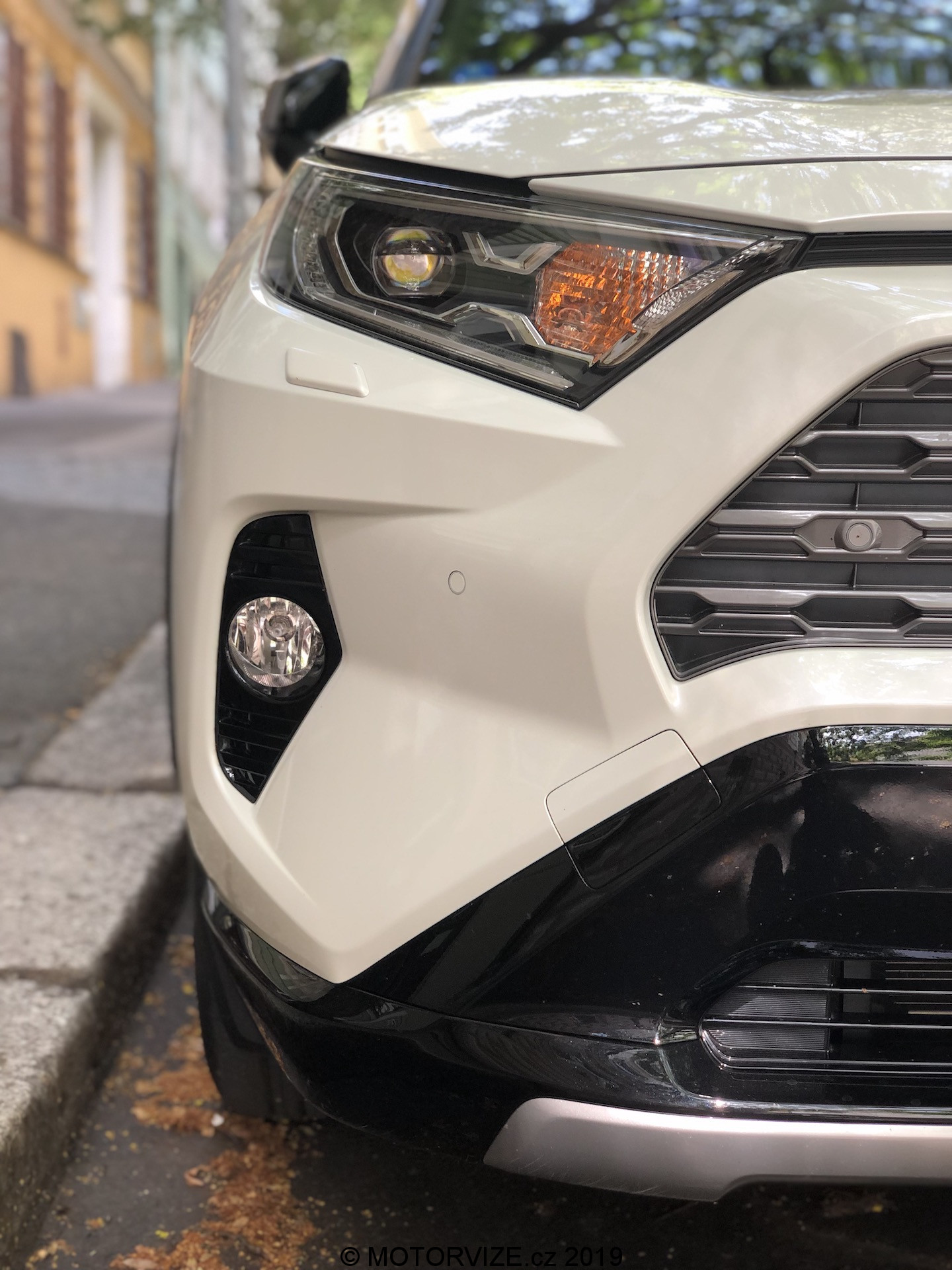 TEST: Toyota RAV 4 Hybrid 2WD (2019)