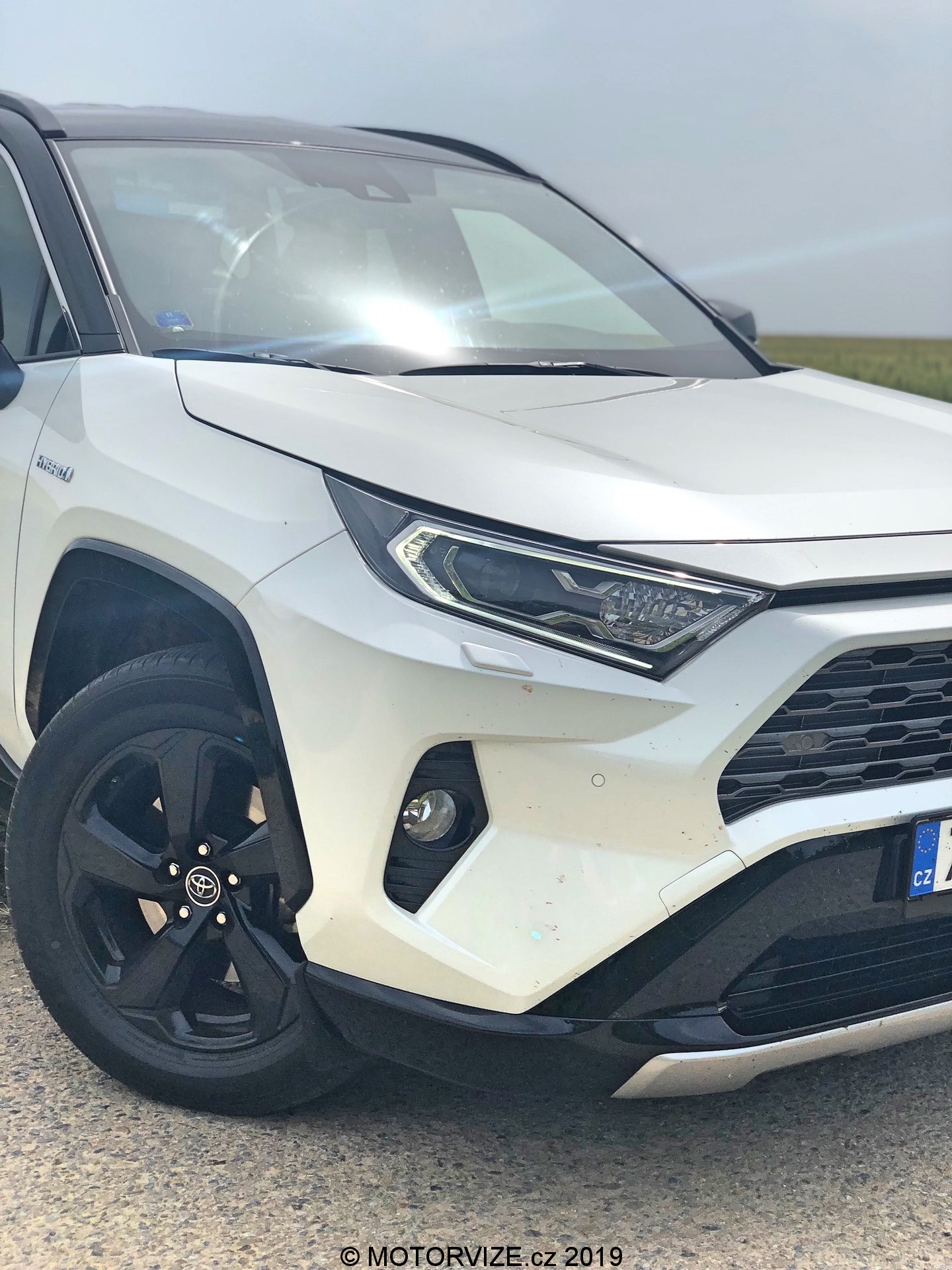 TEST: Toyota RAV 4 Hybrid 2WD (2019)
