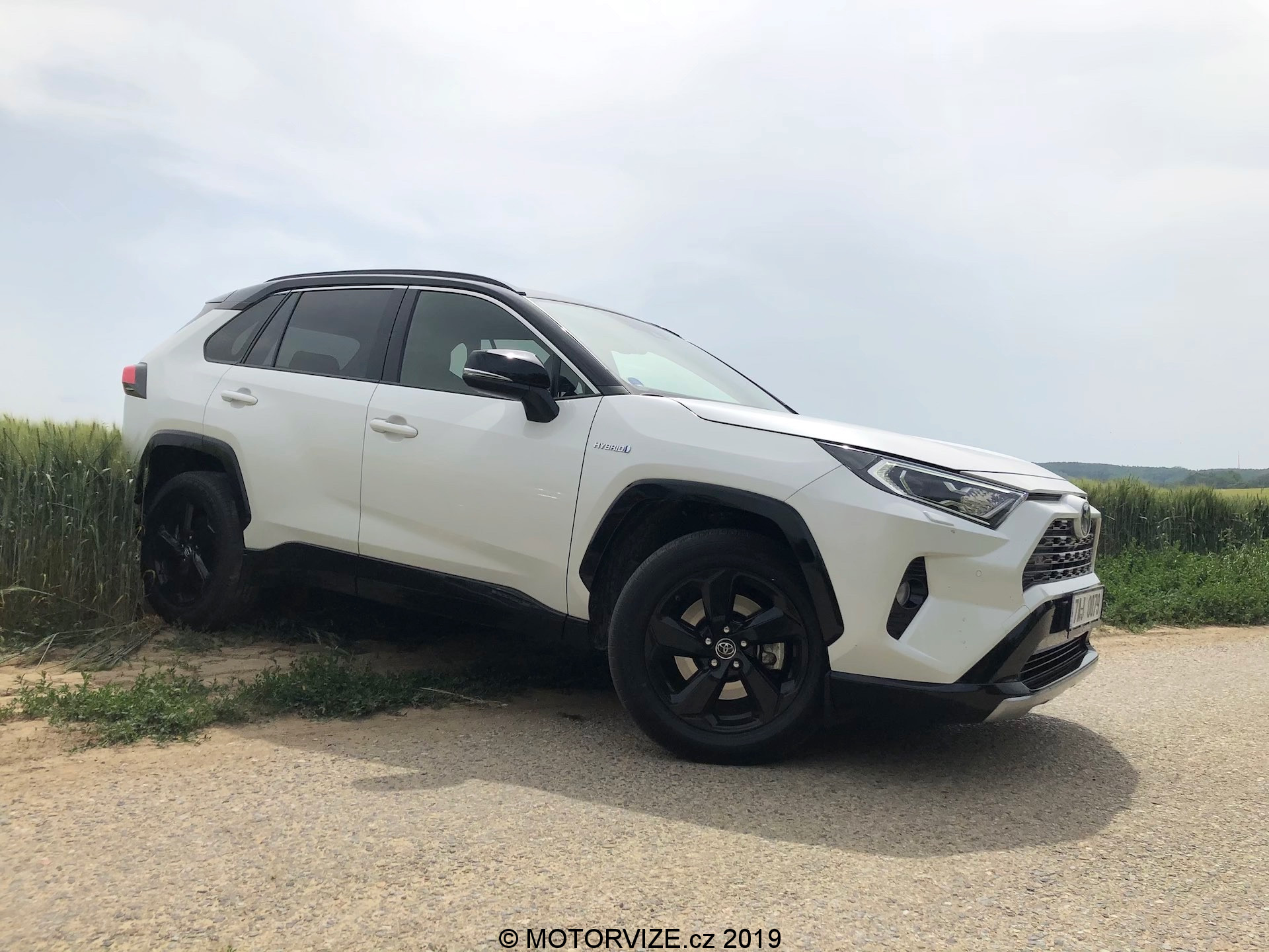 TEST: Toyota RAV 4 Hybrid 2WD (2019)
