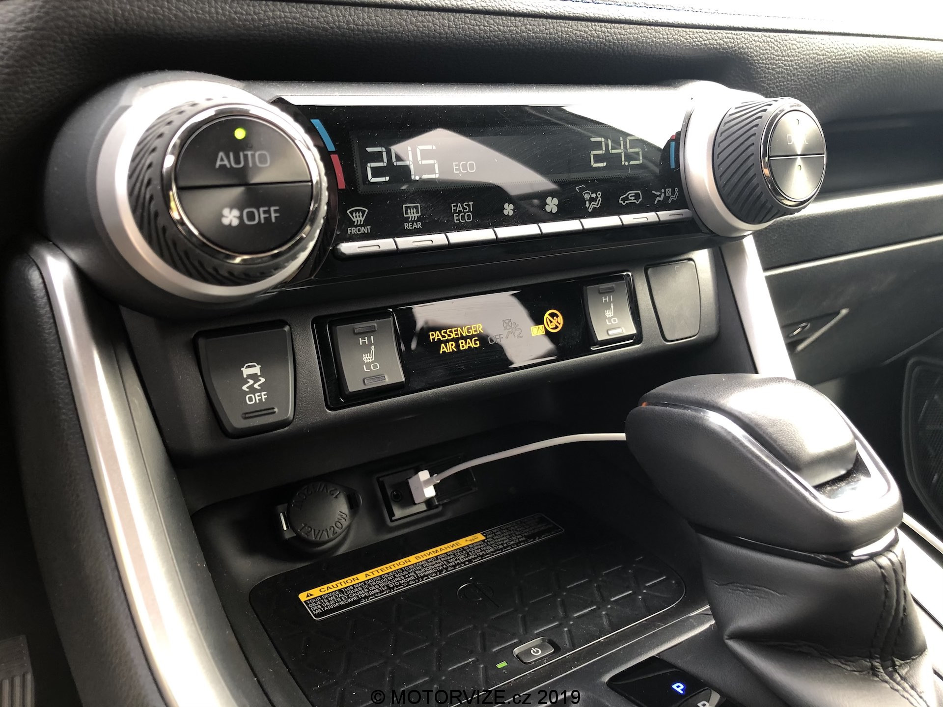 TEST: Toyota RAV 4 Hybrid 2WD (2019)