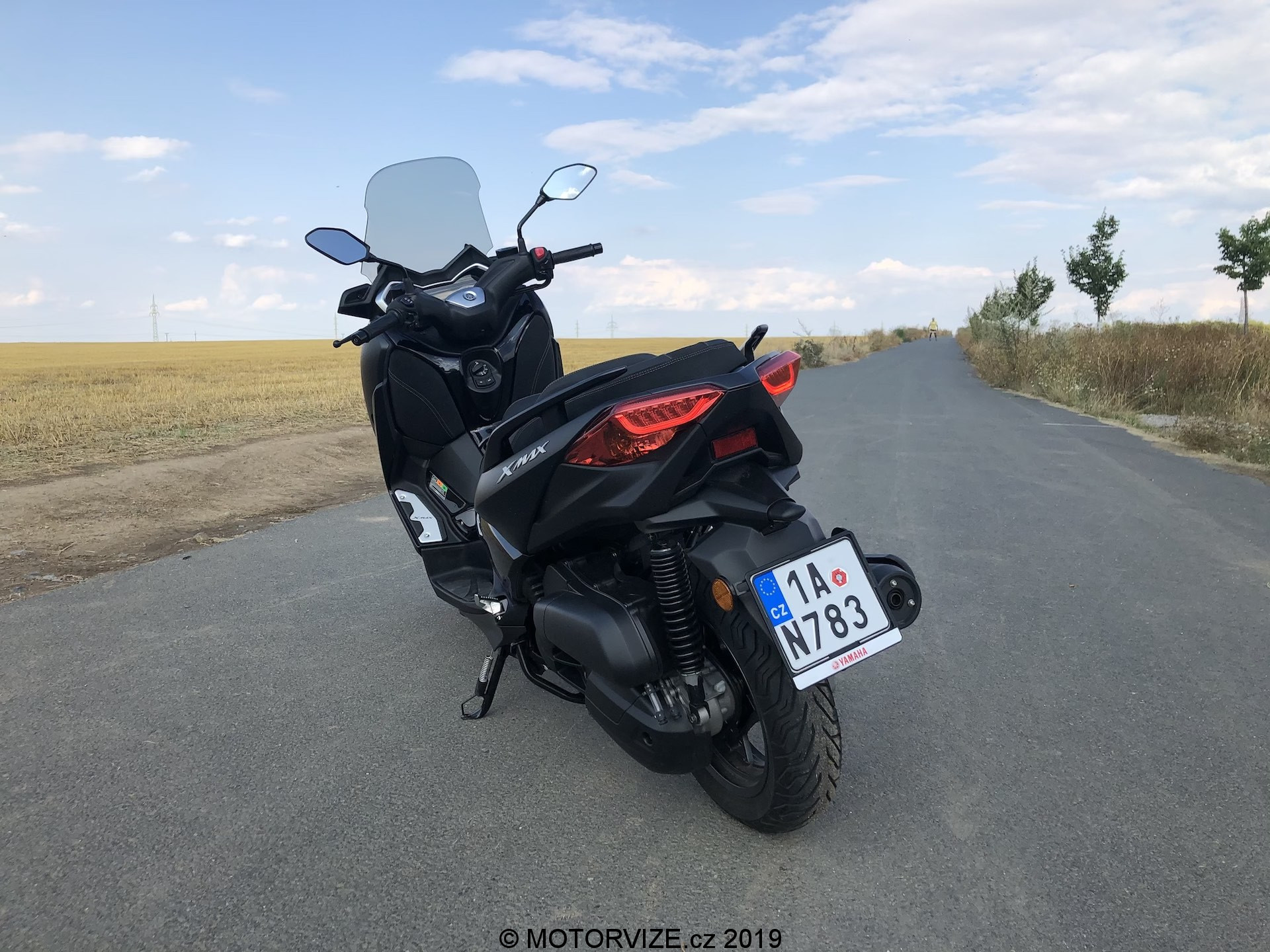 TEST: Yamaha X-MAX 125 IRON (2019)