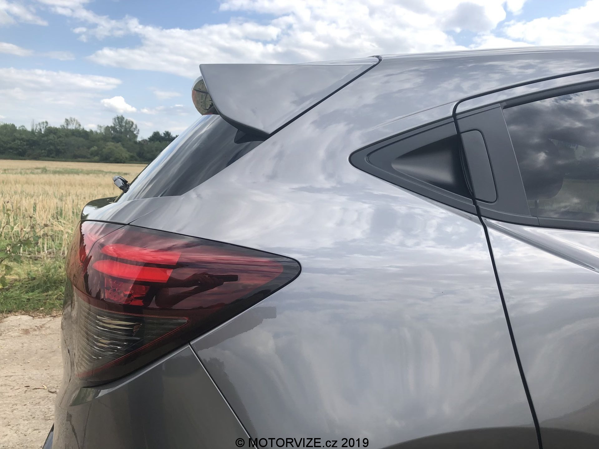 TEST: Honda HR-V 1.5 TURBO SPORT (2019)