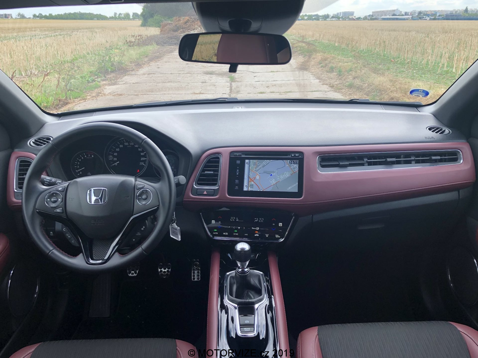 TEST: Honda HR-V 1.5 TURBO SPORT (2019)