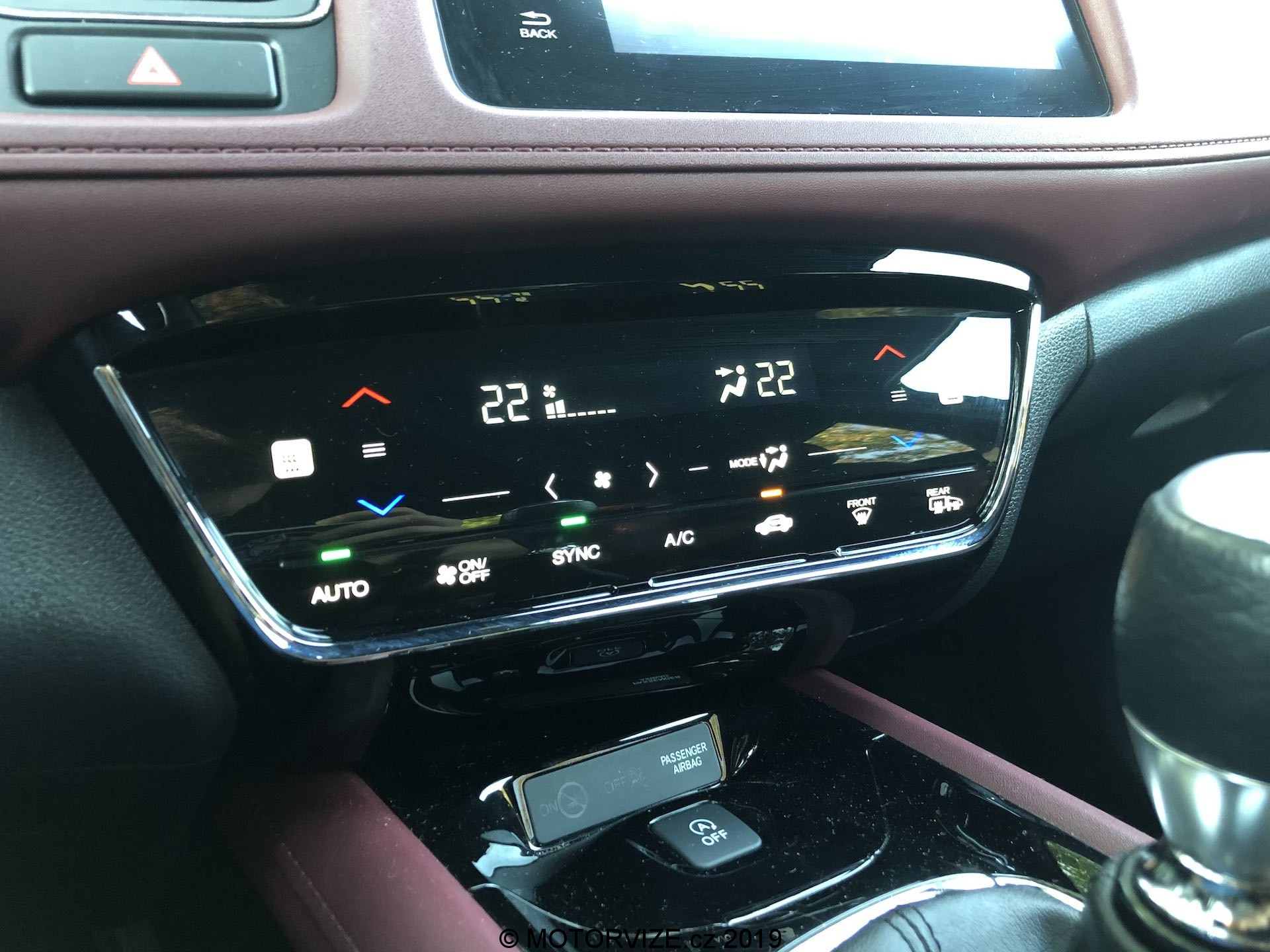 TEST: Honda HR-V 1.5 TURBO SPORT (2019)